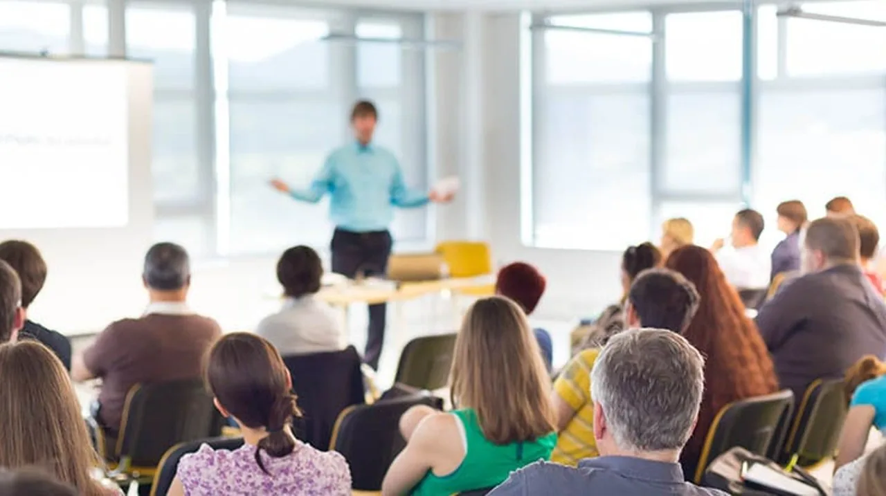 How to use apprenticeship to drive knowledge transfer in L&D training programs
