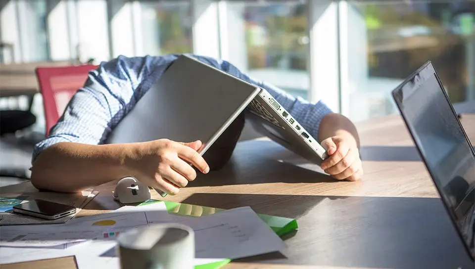 Why e-learning alone fails to transfer — and what to do about it